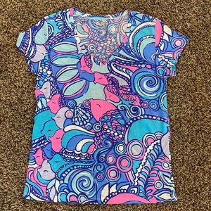 Lilly Pulitzer V-neck, Medium